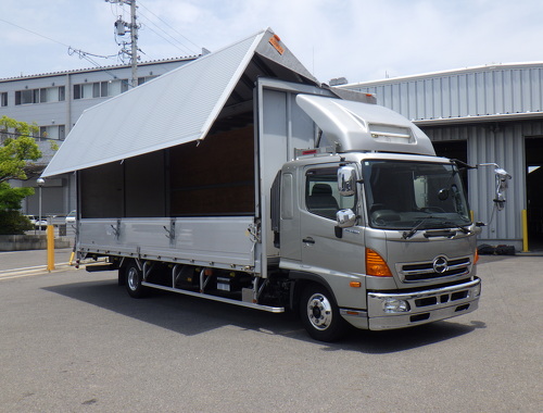 72ワイド　後輪エアサス　積載2.5ｔ　ボデー内高2,600