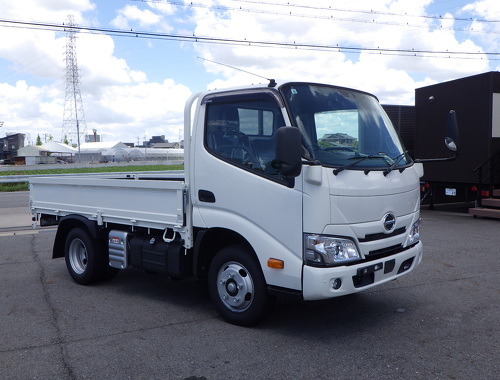車検R8.9月迄 	未使用車 全低床 4ナンバー 積載2ｔ 車輌総重量5t未満