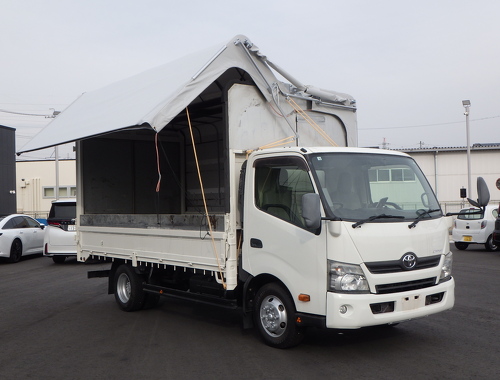 ワイドロング　全低床　積載3ｔ　車輌総重量6615kg