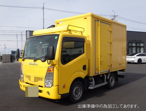 バン 車輌総重量5ｔ未満 積載1ｔ ボデー内高1,880 AT