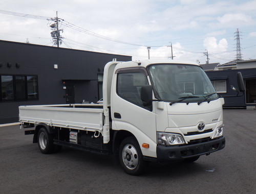 標準巾ロング　全低床　積載2ｔ　車輌総重量4,795kg　AT