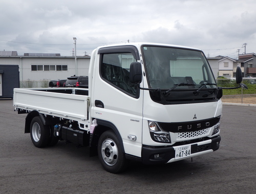 未使用車　全低床　4ナンバー　標準巾　車輛総重量4,355kg