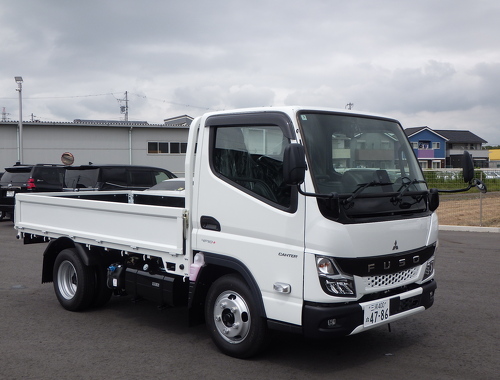 未使用車　全低床　4ナンバー　標準巾　車輛総重量4,375kg
